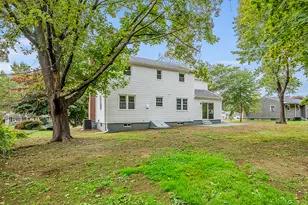 85 Elmwood Dr, Meriden, CT 06450 - Photo 33