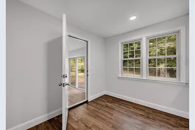 85 Elmwood Drive, Meriden, CT 06450 - Photo 9