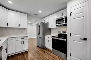 85 Elmwood Dr, Meriden, CT 06450 - Photo 5