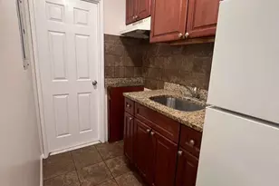 76 Palisade Ave, Bridgeport, CT 06610 - Photo 7