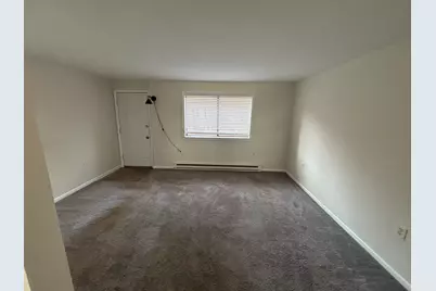 39 Horton Hill Street #9B, Naugatuck, CT 06770 - Photo 3