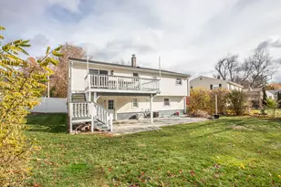 425 Judd St, Fairfield, CT 06824 - Photo 25