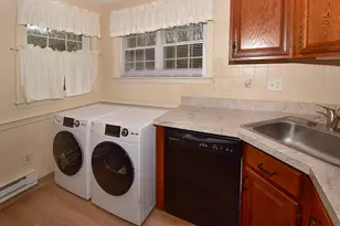 413 Lady Bug Ln, Vernon, CT 06066 - Photo 15