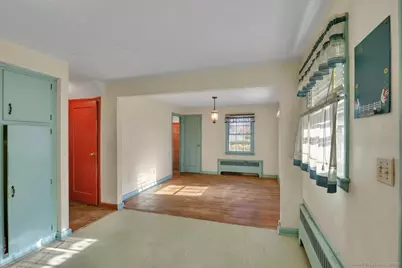 16 Coleman Road, Manchester, CT 06042 - Photo 9