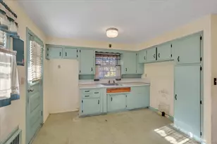 16 Coleman Rd, Manchester, CT 06042 - Photo 7