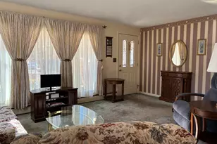 21 Ridge Dr, Montville, CT 06382 - Photo 3