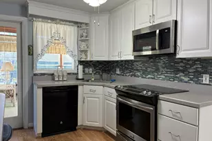 21 Ridge Dr, Montville, CT 06382 - Photo 9