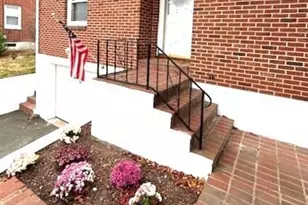 30 Clinton Pl, Wallingford, CT 06492 - Photo 3