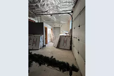 19 Sandscreen Road #Left Side, Avon, CT 06001 - Photo 23