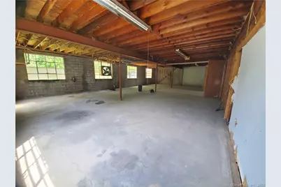 19 Sandscreen Road #Left Side, Avon, CT 06001 - Photo 11