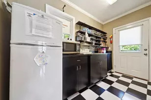 189 East Ave, Norwalk, CT 06855 - Photo 9