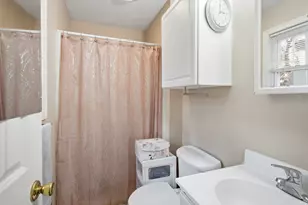 35 Fairfield Ln, Bloomfield, CT 06002 - Photo 37