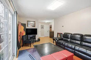 35 Fairfield Ln, Bloomfield, CT 06002 - Photo 11