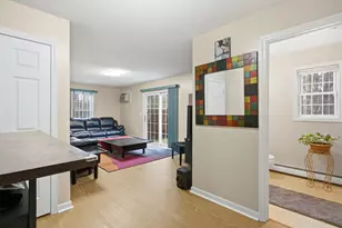 35 Fairfield Ln, Bloomfield, CT 06002 - Photo 9