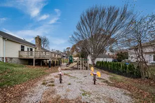 223 Giants Neck Rd, East Lyme, CT 06357 - Photo 25