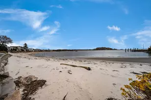 223 Giants Neck Rd, East Lyme, CT 06357 - Photo 23