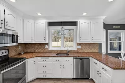 8 Trevor Lane, East Granby, CT 06026 - Photo 13