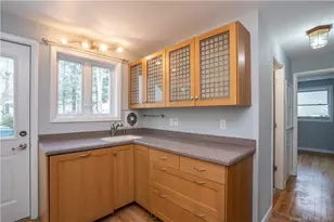 34 John Smith Dr, West Hartford, CT 06107 - Photo 13