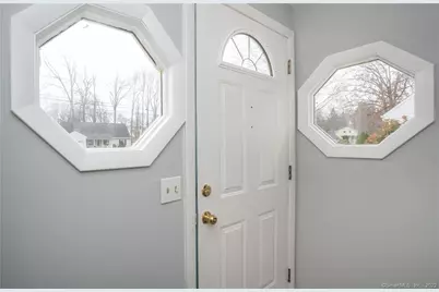 34 John Smith Drive, West Hartford, CT 06107 - Photo 3
