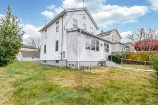 22 Lewis St, Naugatuck, CT 06770 - Photo 5