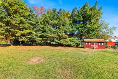 12 Riviera Drive, Enfield, CT 06082 - Photo 9