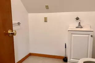 122 Hansen Ave, Bridgeport, CT 06605 - Photo 9