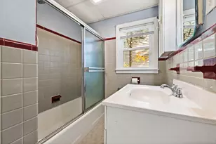 95 Elmer Ave, Hamden, CT 06514 - Photo 9