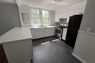 486 Mohegan Ave Pkwy, Waterford, CT 06375 - Photo 3