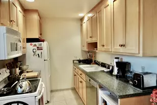 245 Unquowa Rd, Fairfield, CT 06824 - Photo 9