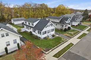 41 Sterling Pl, Stamford, CT 06907 - Photo 3