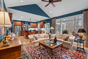 18 Daniel Cir, Suffield, CT 06078 - Photo 15