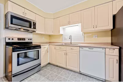 250 Conestoga Way #250, Glastonbury, CT 06033 - Photo 7