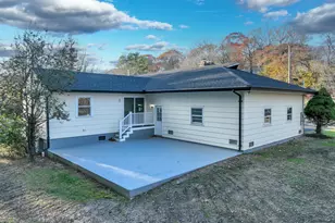 90 Lu Manor Dr, Fairfield, CT 06825 - Photo 35