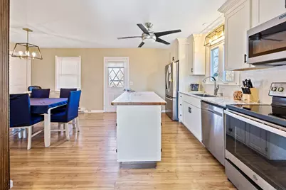 25 Parkwood Avenue, Waterbury, CT 06708 - Photo 9