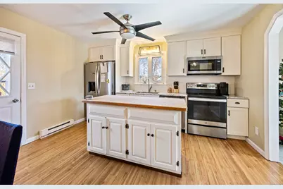 25 Parkwood Avenue, Waterbury, CT 06708 - Photo 11