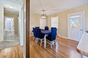 25 Parkwood Ave, Waterbury, CT 06708 - Photo 13