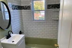 213 Larkin Ct, Stratford, CT 06615 - Photo 13