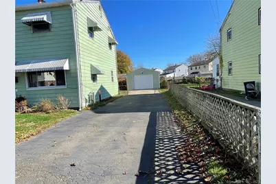 213 Larkin Court, Stratford, CT 06615 - Photo 5