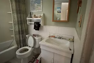 37 Morris Ln, Milford, CT 06460 - Photo 9