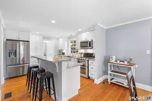 154 Clifton Ave, West Hartford, CT 06107 - Photo 7