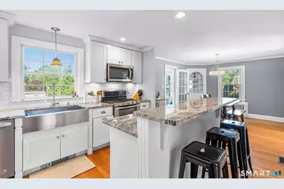 154 Clifton Avenue, West Hartford, CT 06107 - Photo 9