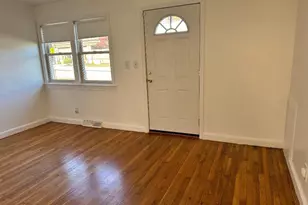 79 S B St, Norwich, CT 06380 - Photo 7