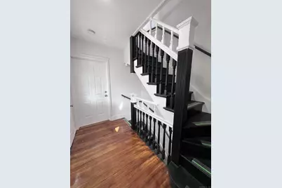 36 Vermont Street #2 Floor, Waterbury, CT 06704 - Photo 5