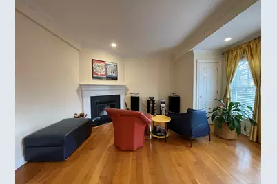 1 Northfield Street #B, Greenwich, CT 06830 - Photo 3