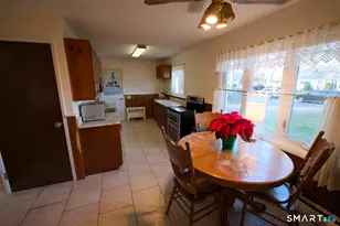 20 Osage Dr, Wallingford, CT 06492 - Photo 5