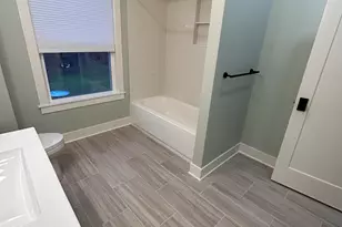 94 Perry St, Farmington, CT 06085 - Photo 11