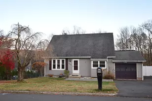 236 Bluebird Dr, Naugatuck, CT 06770 - Photo 15