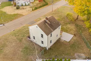 52 William St, North Haven, CT 06473 - Photo 3