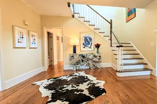 40 Hull Pl, Ridgefield, CT 06877 - Photo 3