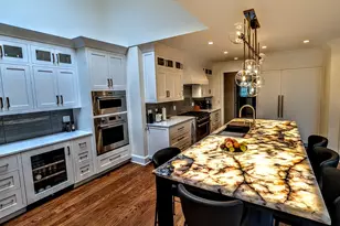 40 Hull Pl, Ridgefield, CT 06877 - Photo 7